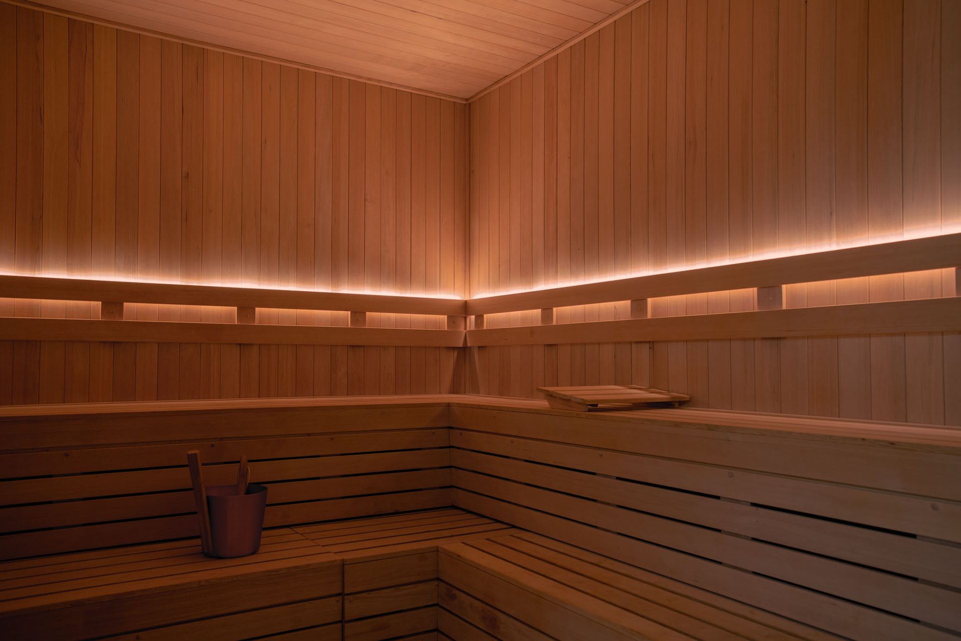 Oasis wellness sauna